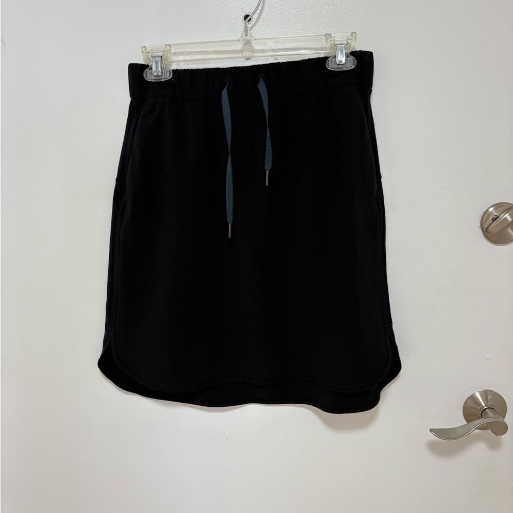 EUC Lululemon Skirt